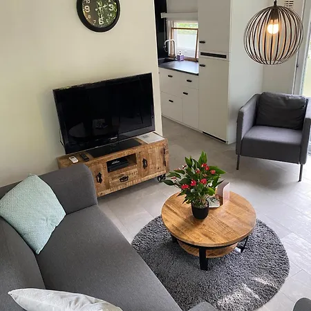 Modern In De Bossen De Veluwe * 伊皮